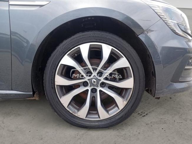 RENAULT. Megane