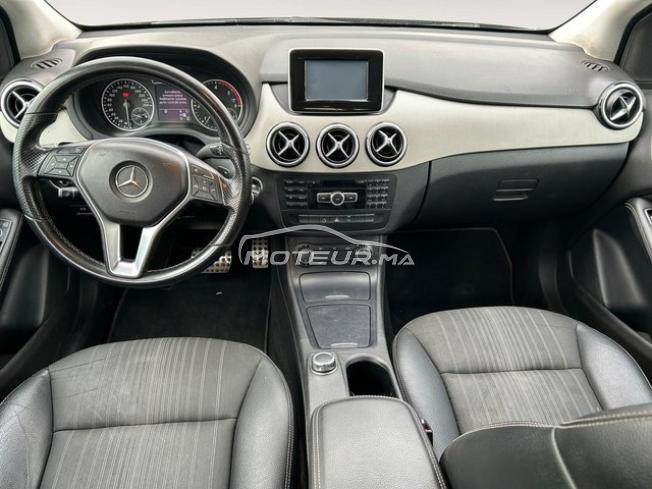 MERCEDES-BENZ. Classe B