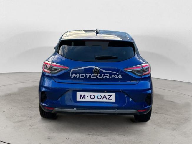 RENAULT. Clio