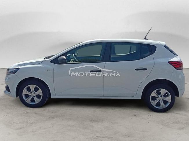 DACIA. Sandero