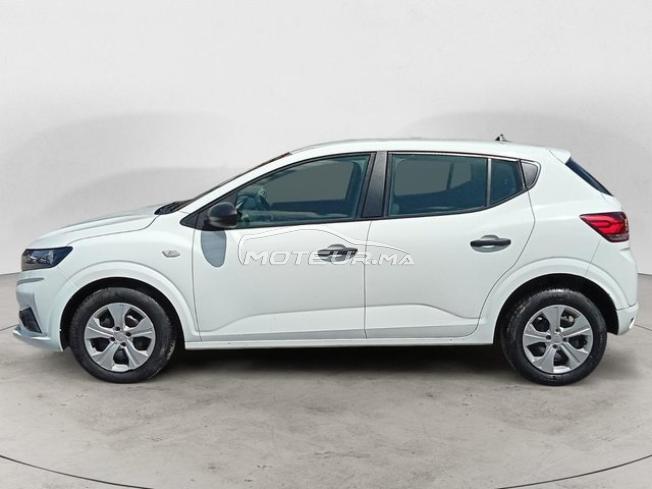 DACIA. Sandero