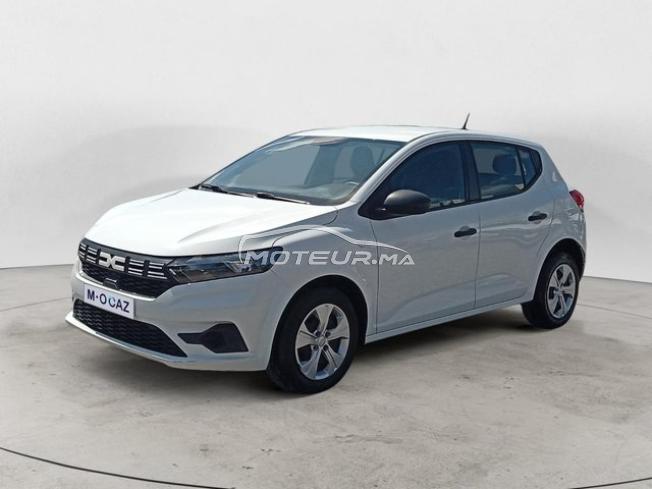 DACIA. Sandero