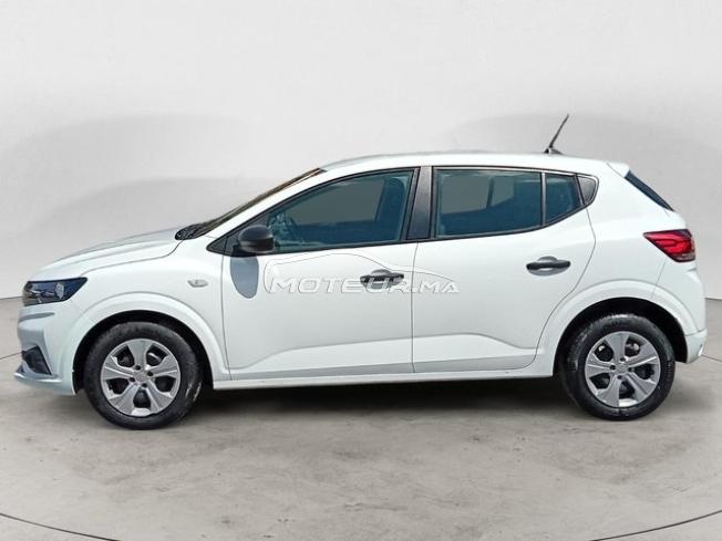 DACIA. Sandero