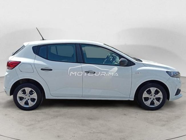 DACIA. Sandero