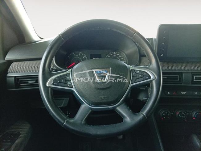DACIA. Logan