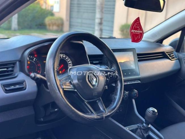 RENAULT CLIO 5 06-2023  à Marrakech