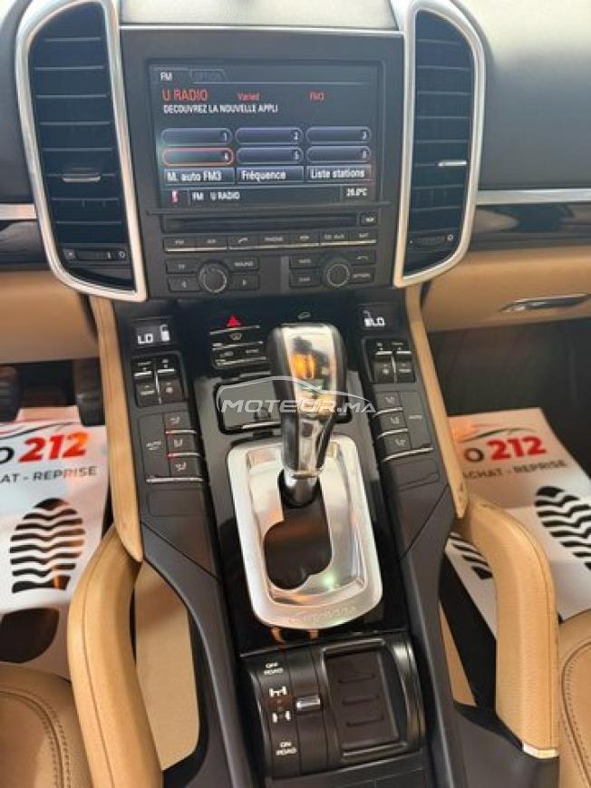 PORSCHE Cayenne 2016