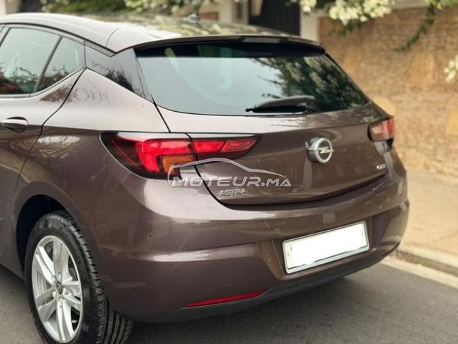 Opel Astra 2019 premiére main Automatique