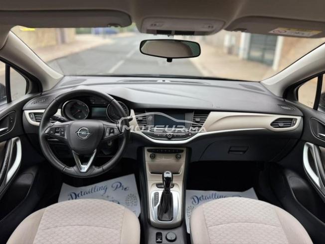 Opel Astra 2019 premiére main Automatique