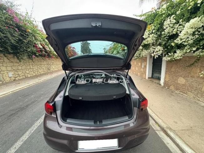 Opel Astra 2019 premiére main Automatique
