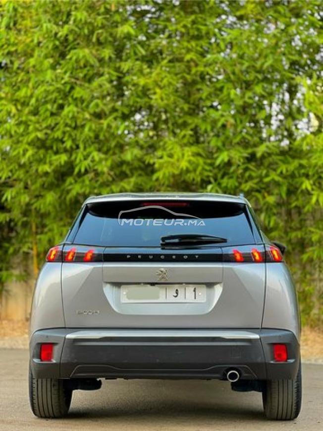 PEUGEOT 2008 Année 2022 très propre