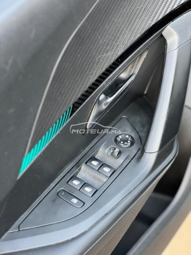PEUGEOT 2008 Année 2022 très propre