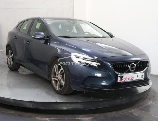 Volvo V40 Diesel Automatique 2018 à Casablanca