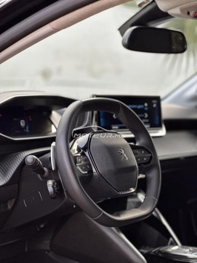 Peugeot 208 ALLURE 2022 automatique 