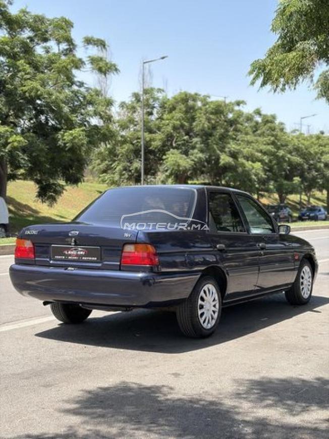 ford escort model 2000 essence A rabat