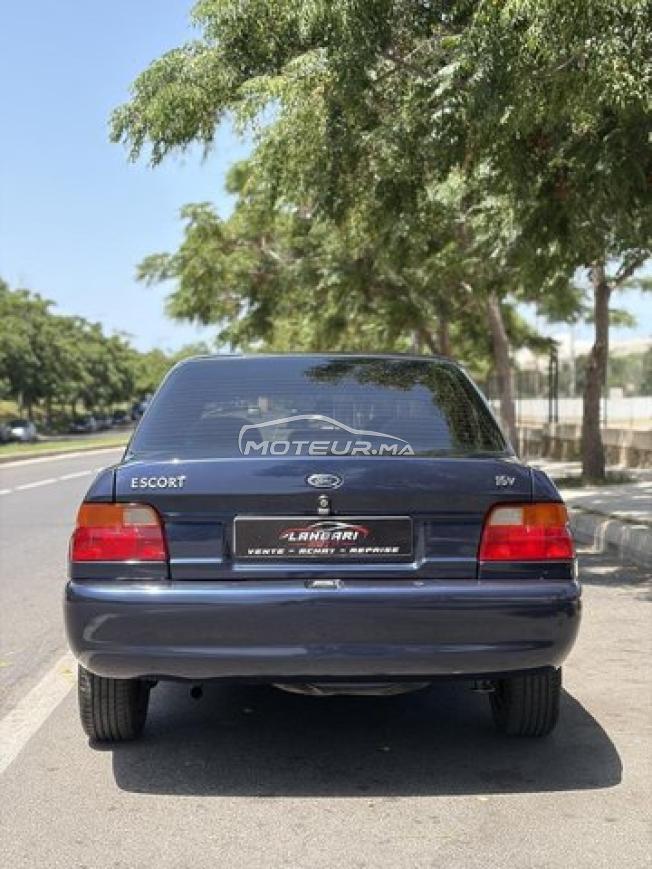 ford escort model 2000 essence A rabat