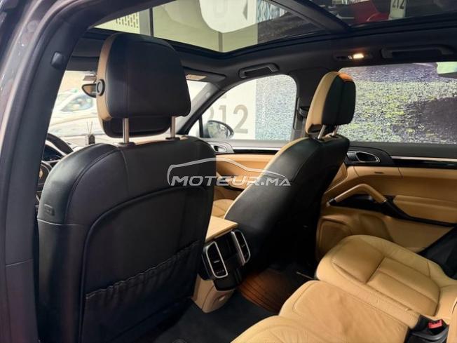 PORSCHE Cayenne 2016