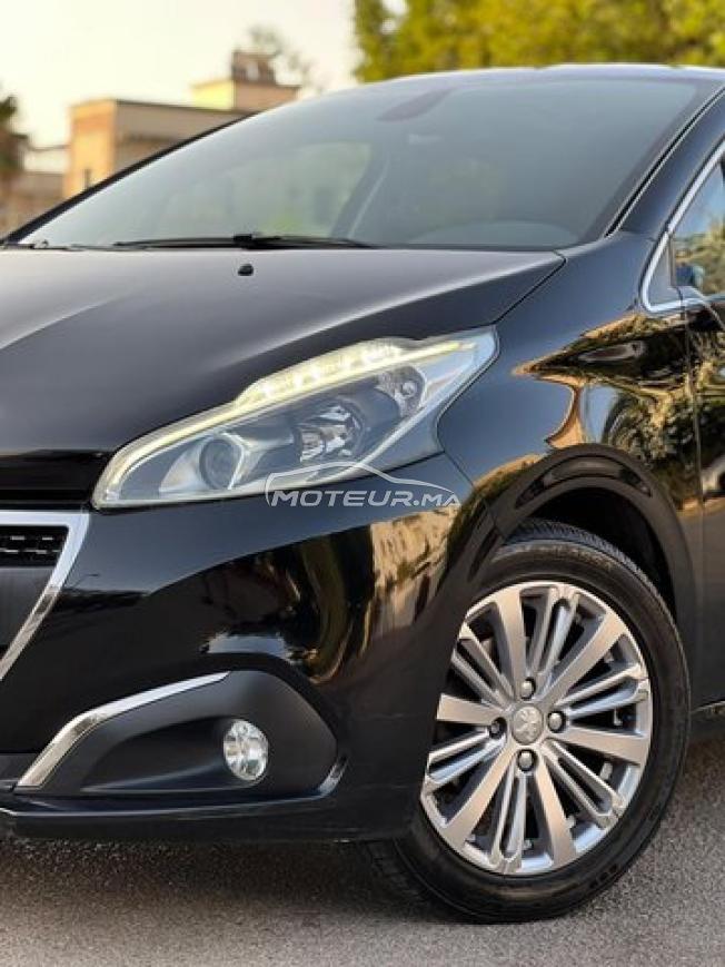 Peugeot 208 White Édition 2019