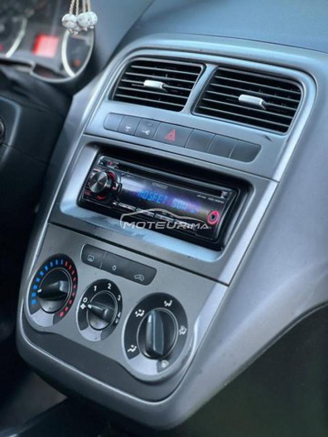 Fiat punto essence model 2012 manuelle a Salé 