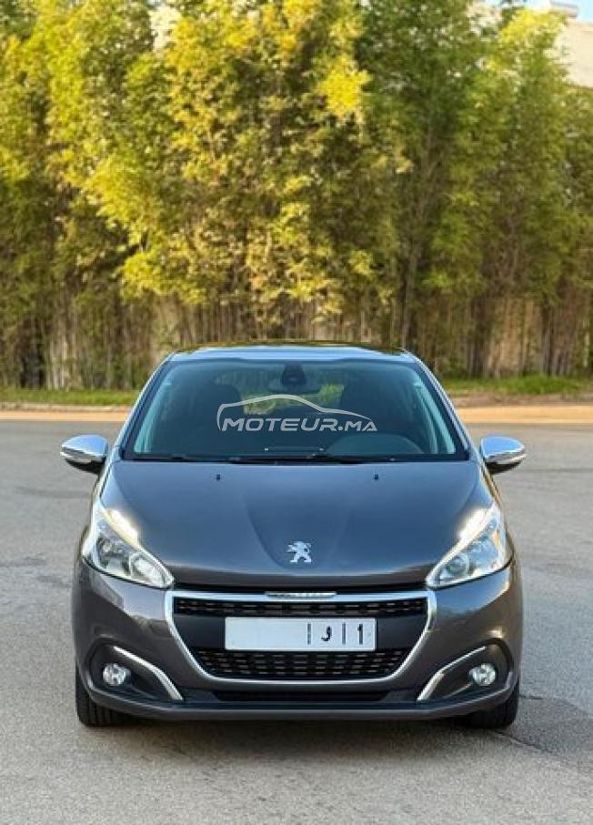 Peugeot 208 White Édition 2019❣️