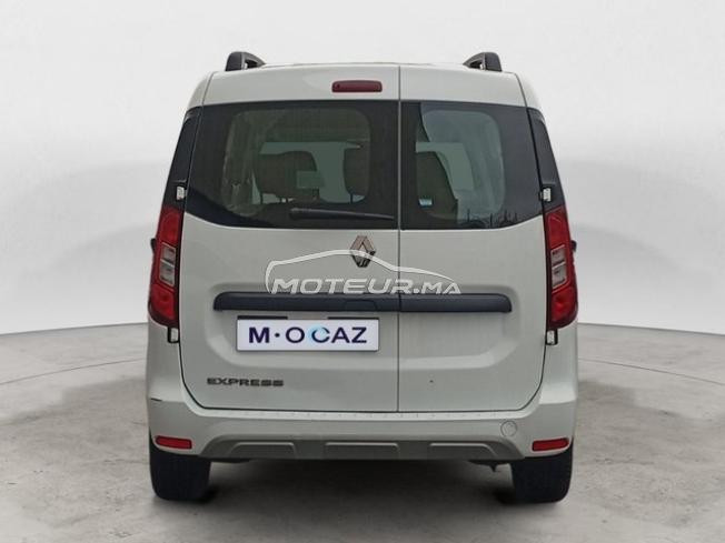 RENAULT. Express