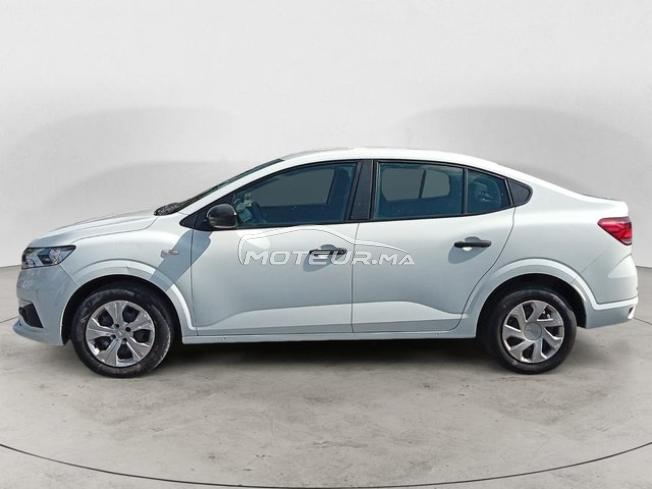 DACIA. Logan