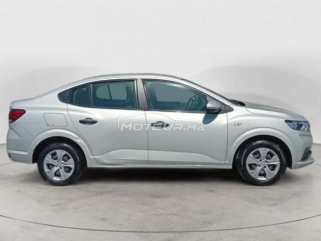 DACIA. Logan