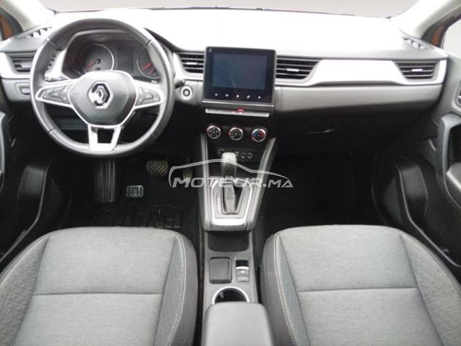 RENAULT. Captur