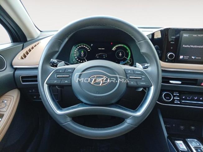 HYUNDAI. Sonata