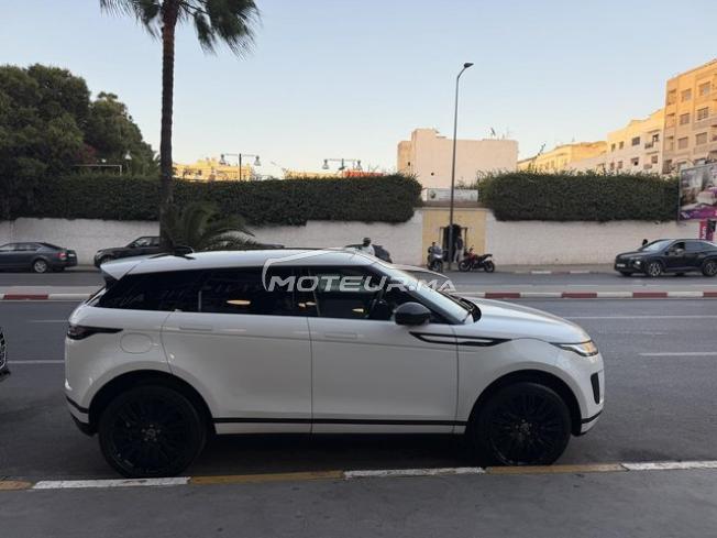 Range Rover évoque 