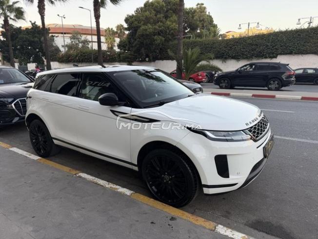 Range Rover évoque 