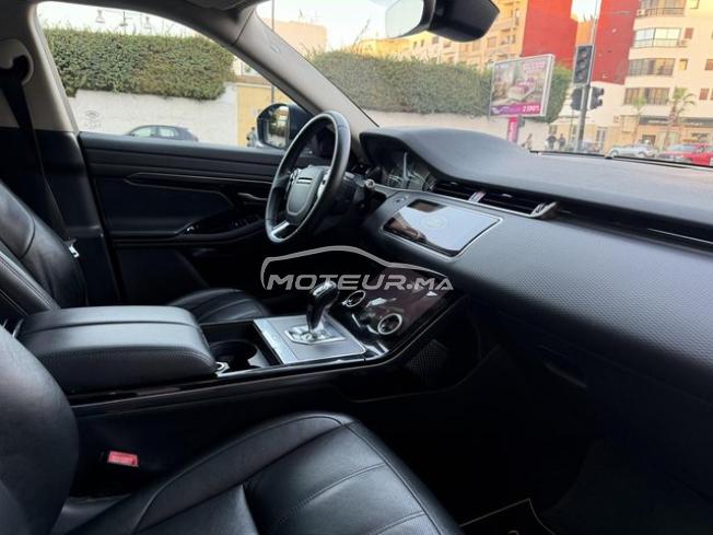 Range Rover évoque 