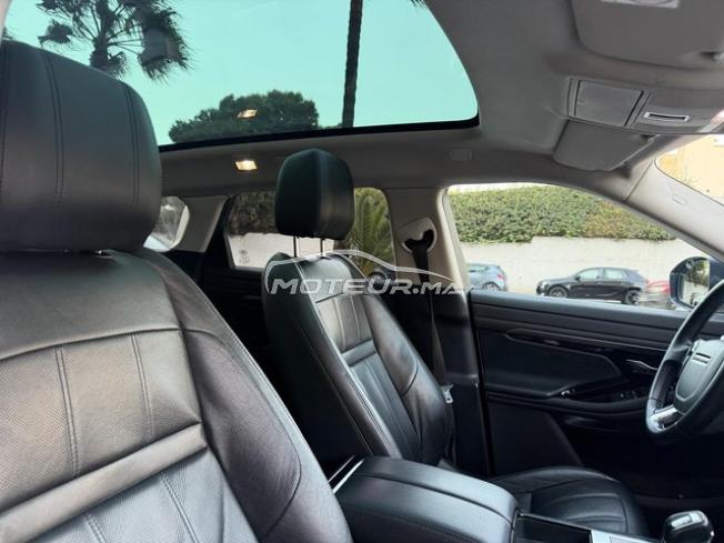 Range Rover évoque 
