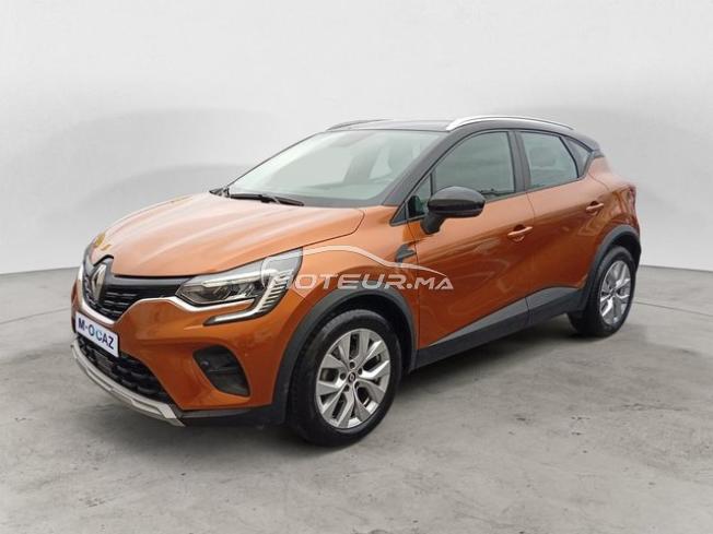 RENAULT. Captur