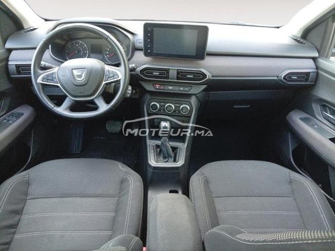 DACIA. Logan