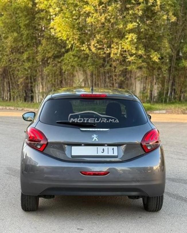 Peugeot 208 White Édition 2019❣️