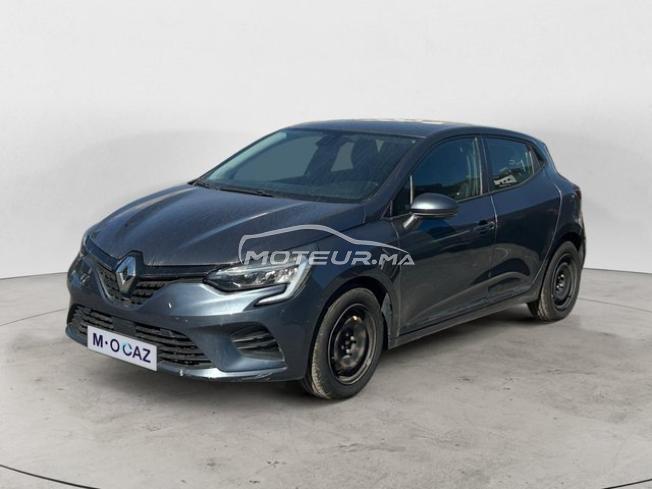 RENAULT. Clio