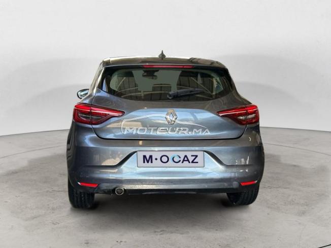 RENAULT. Clio