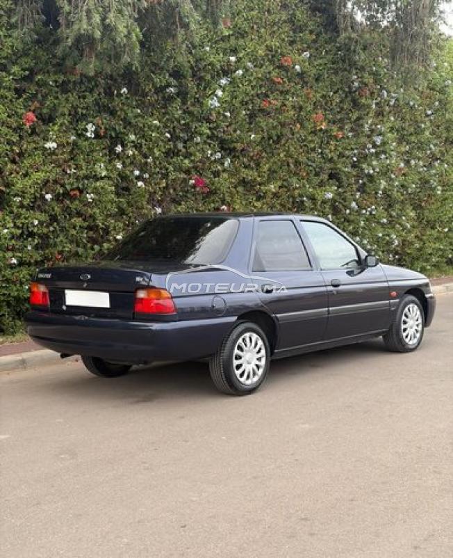 ford escort model 2000 essence A rabat
