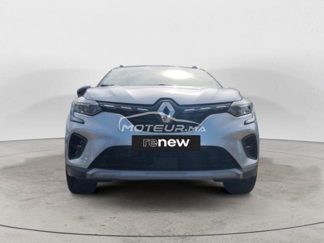 RENAULT. Captur