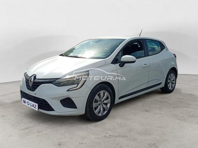 RENAULT. Clio
