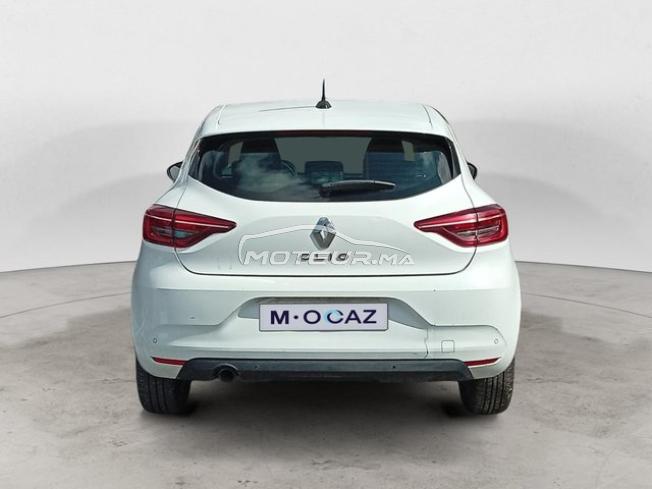 RENAULT. Clio