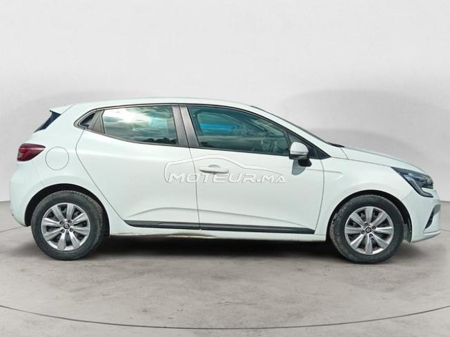 RENAULT. Clio