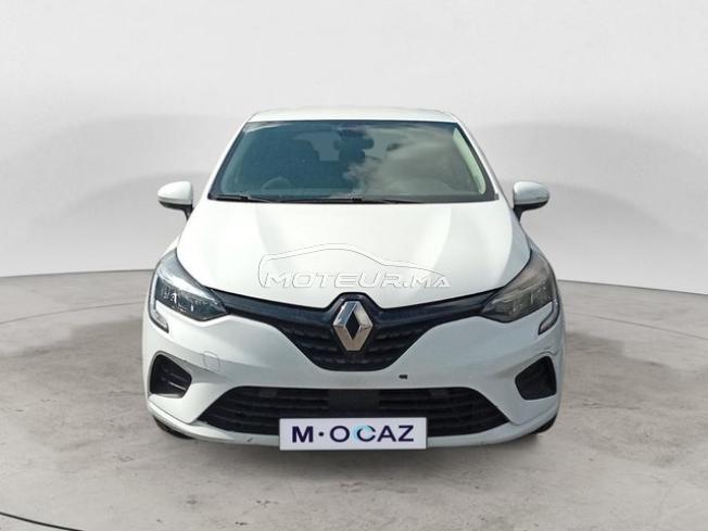 RENAULT. Clio