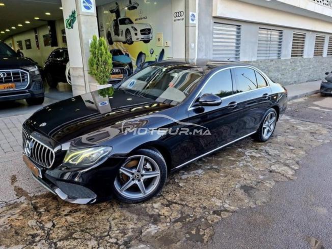 Mercedes-Benz E 220 d à Casablanca 