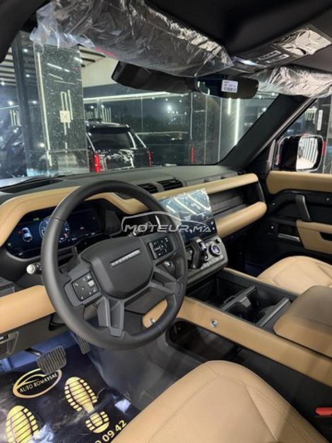 Land rover defender 