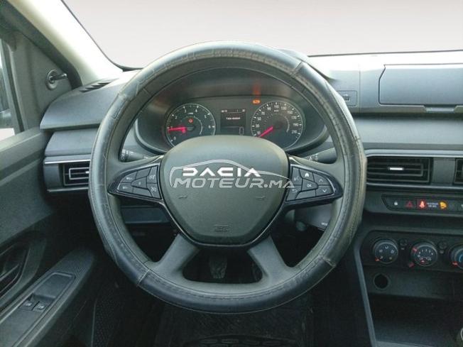 DACIA. Logan