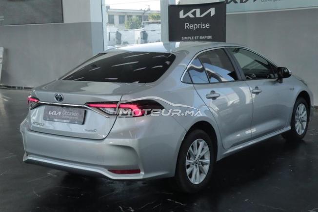 TOYOTA Corolla Prestige