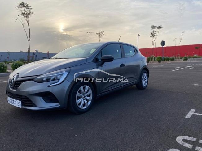 Renault Clio 5 Essence Automatique 2023 à Agadir