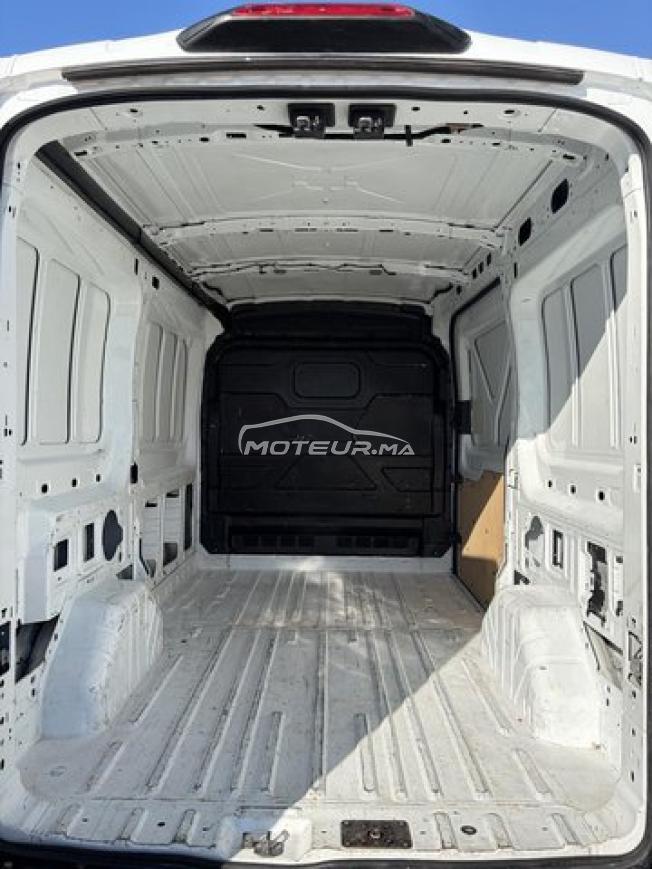 Ford Transit modèle 2021 à rabat 